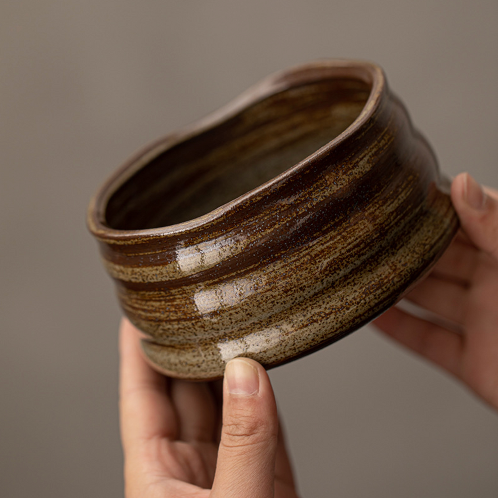 Wave Rim Ceramic Matcha Bowl – 600ml