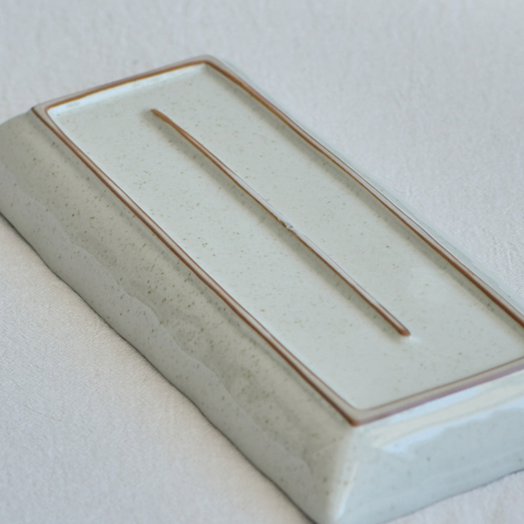 Ivory Floral Rectangular Ceramic Serving Plate – 11.4 Inch / 29cm