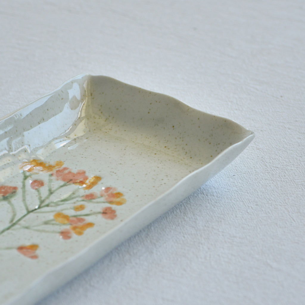 Ivory Floral Rectangular Ceramic Serving Plate – 11.4 Inch / 29cm