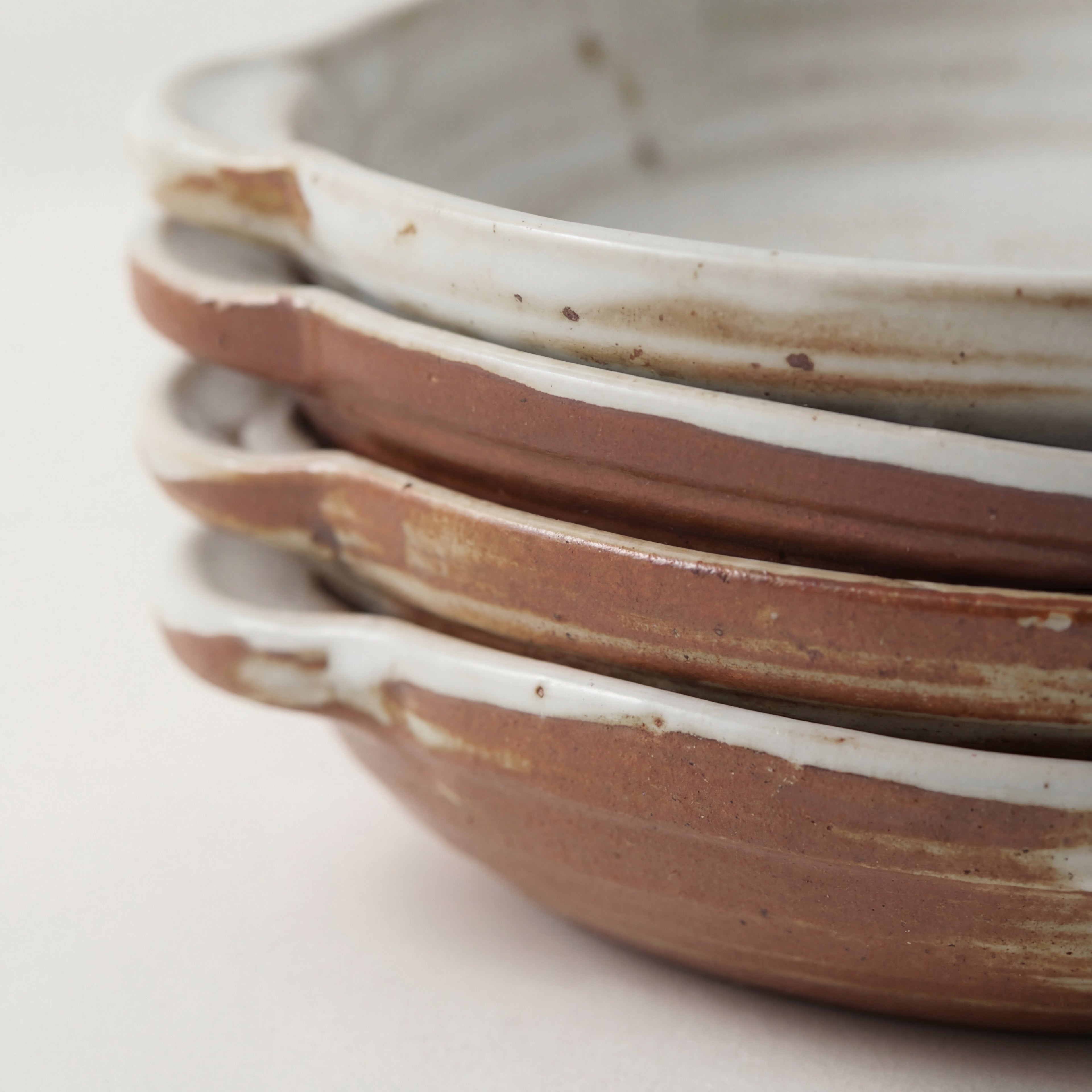 Double-Handle Ceramic Plate – 7.5 Inch