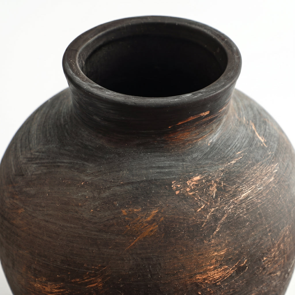 Rounded Wabi-Sabi Ceramic Vase – 15.5cm