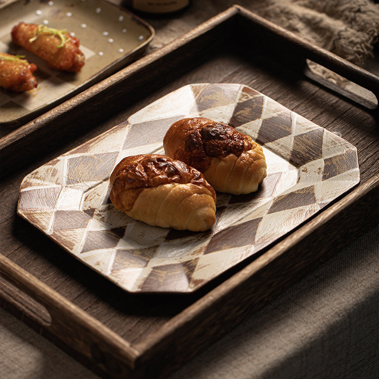 Rustic Geometric Ceramic Plate – 9 Inch