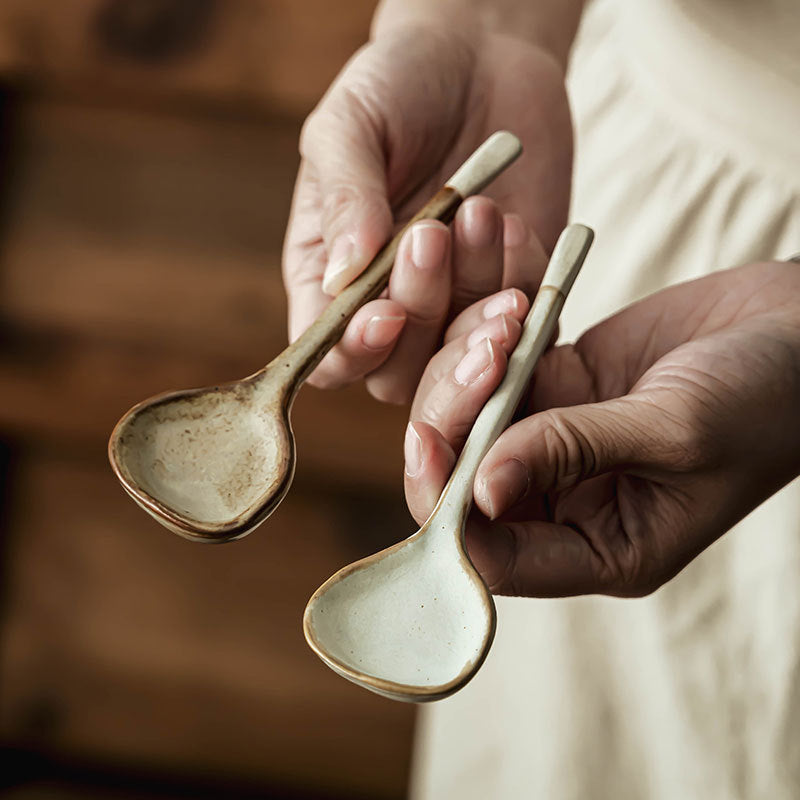 Rustic Ceramic Spoon – 13.6 / 16.3cm