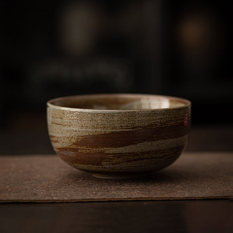 Half-Moon Ceramic Matcha Bowl – 480ml